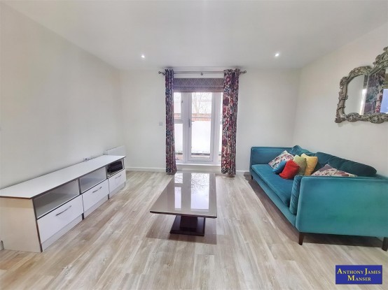 Images for Grove House Sidmouth Avenue, Isleworth EAID:ajmanserapi BID:1