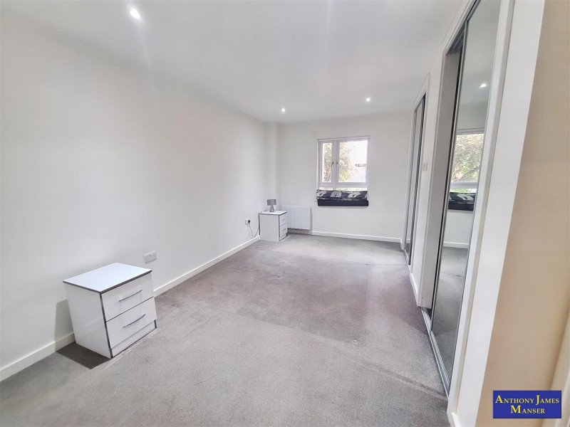Images for Grove House Sidmouth Avenue, Isleworth EAID:ajmanserapi BID:1