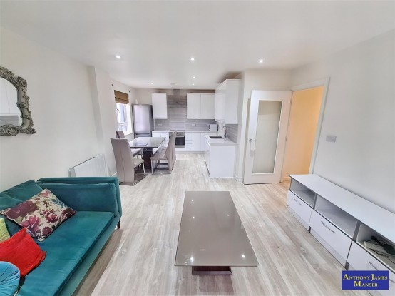 Images for Grove House Sidmouth Avenue, Isleworth EAID:ajmanserapi BID:1