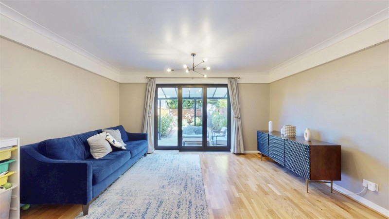 Images for Malting Way, Isleworth EAID:ajmanserapi BID:1