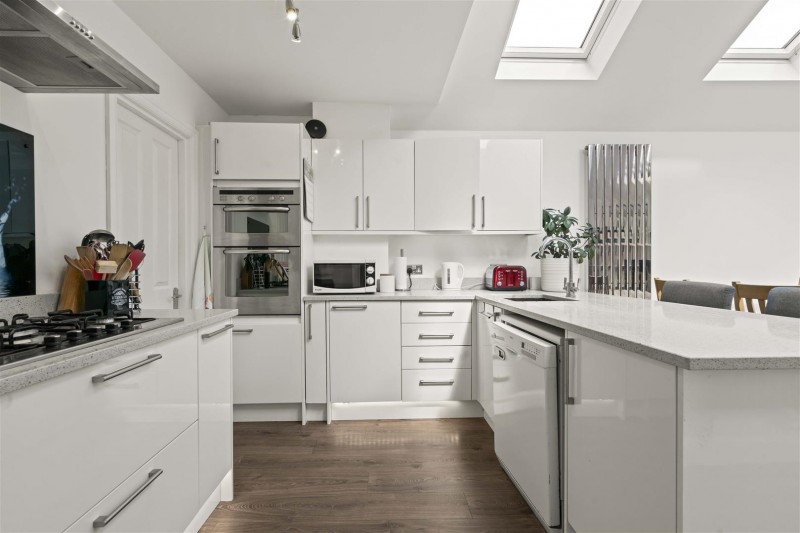Images for Castle Road, Isleworth EAID:ajmanserapi BID:1