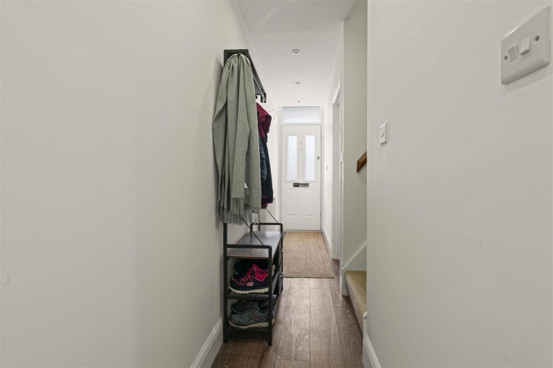 Images for Castle Road, Isleworth EAID:ajmanserapi BID:1
