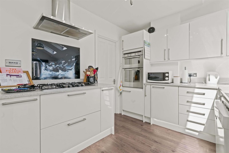 Images for Castle Road, Isleworth EAID:ajmanserapi BID:1