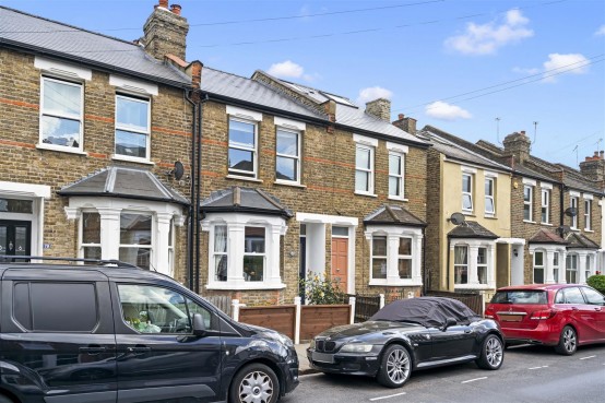 Images for Castle Road, Isleworth EAID:ajmanserapi BID:1