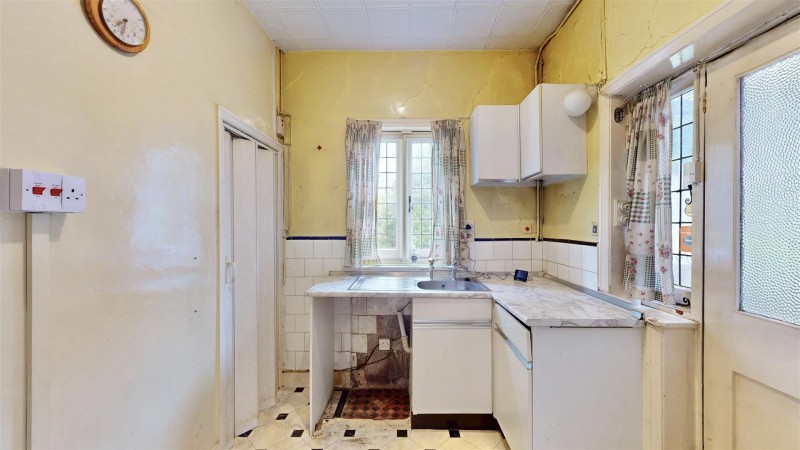 Images for Osterley Road, Isleworth EAID:ajmanserapi BID:1