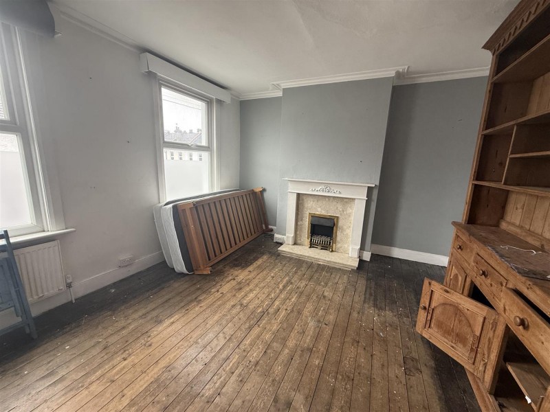Images for 35 Cecil Road, Hounslow EAID:ajmanserapi BID:1