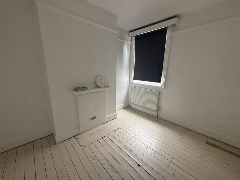 Images for 35 Cecil Road, Hounslow EAID:ajmanserapi BID:1