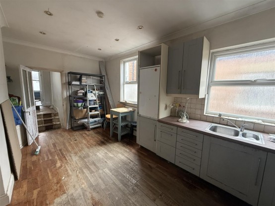 Images for 35 Cecil Road, Hounslow EAID:ajmanserapi BID:1