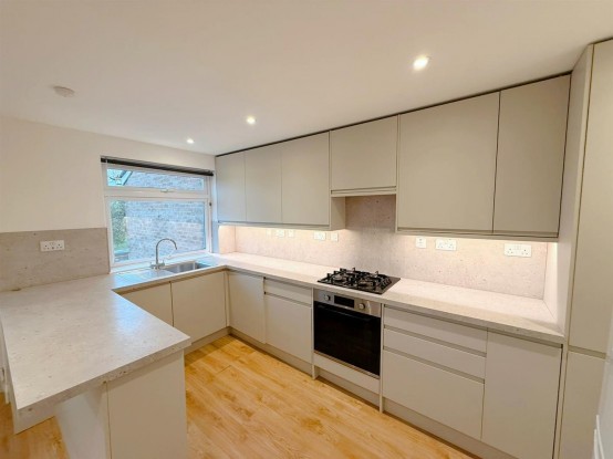 Images for Harrowdene Gardens, Teddington EAID:ajmanserapi BID:2