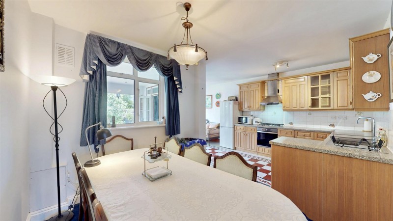 Images for Harewood Road, Isleworth EAID:ajmanserapi BID:1