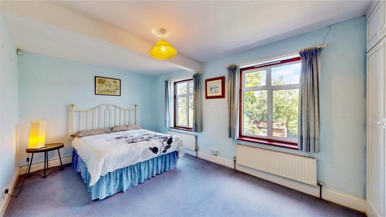 Images for Harewood Road, Isleworth EAID:ajmanserapi BID:1