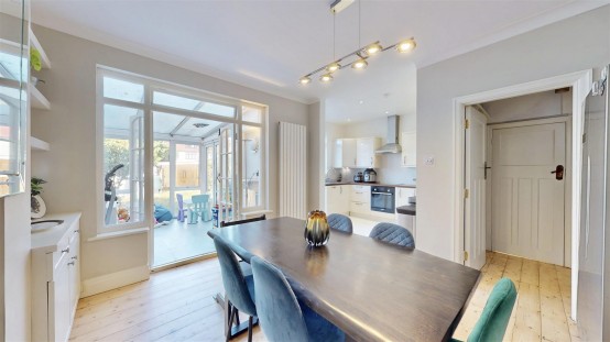 Images for Syon Lane, Isleworth EAID:ajmanserapi BID:1