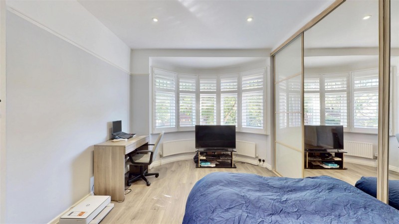 Images for Syon Lane, Isleworth EAID:ajmanserapi BID:1