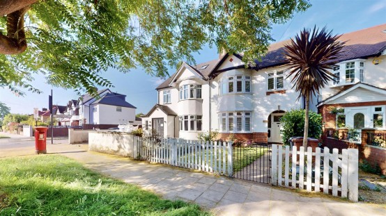 Images for Syon Lane, Isleworth EAID:ajmanserapi BID:1