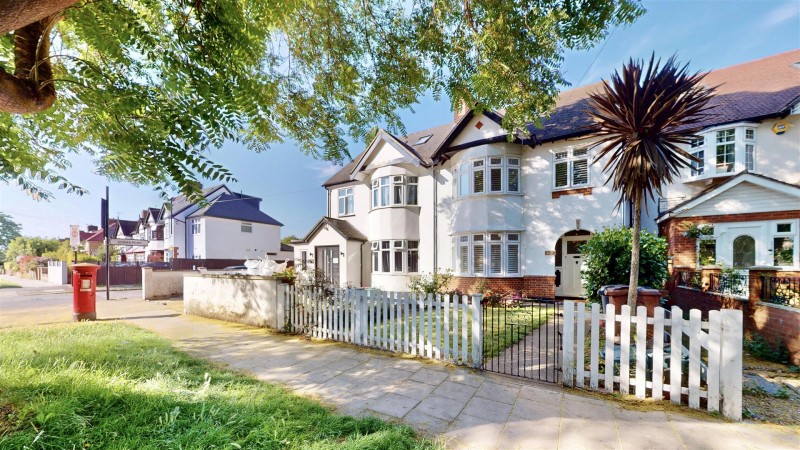 Images for Syon Lane, Isleworth EAID:ajmanserapi BID:1