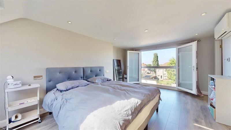 Images for Syon Lane, Isleworth EAID:ajmanserapi BID:1