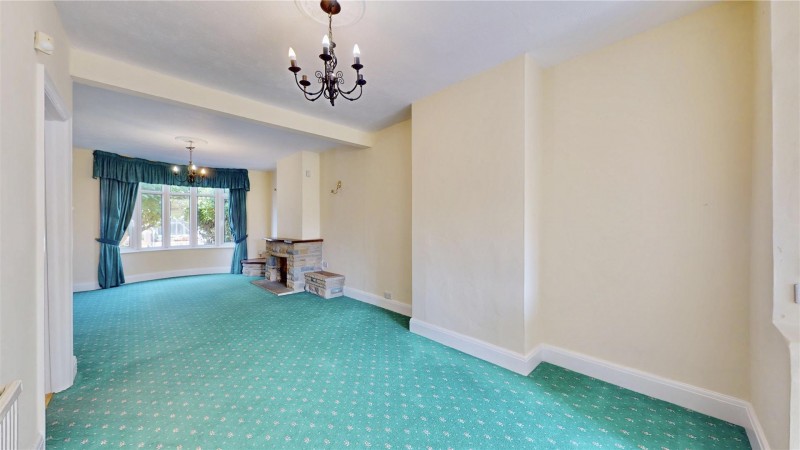 Images for Wood Lane, Isleworth EAID:ajmanserapi BID:1