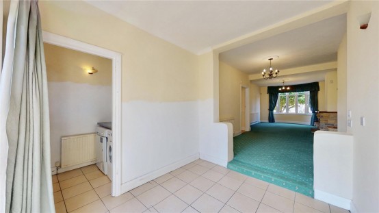Images for Wood Lane, Isleworth EAID:ajmanserapi BID:1