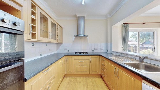 Images for Wood Lane, Isleworth EAID:ajmanserapi BID:1