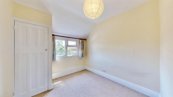 Images for Wood Lane, Isleworth EAID:ajmanserapi BID:1