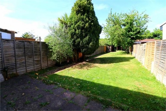 Images for West Way, Hounslow EAID:ajmanserapi BID:1