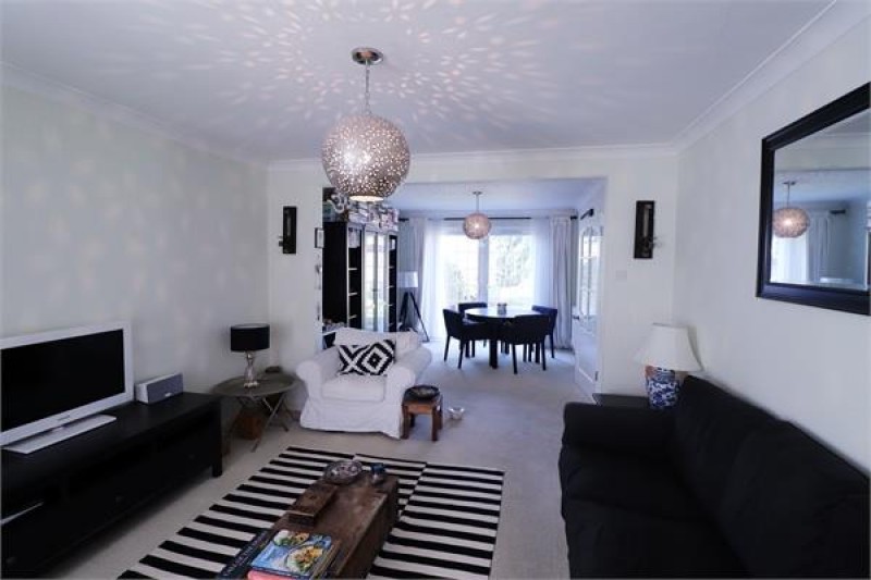 Images for West Way, Hounslow EAID:ajmanserapi BID:1