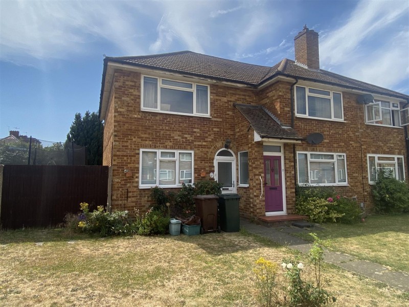 Images for Manns Close, Isleworth EAID:ajmanserapi BID:1