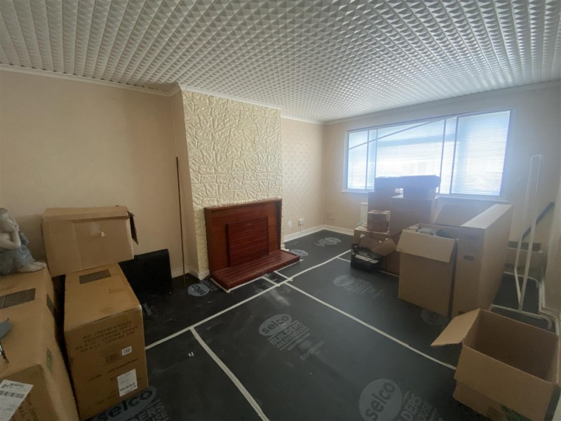 Images for Manns Close, Isleworth EAID:ajmanserapi BID:1