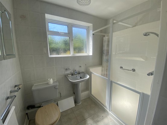 Images for Manns Close, Isleworth EAID:ajmanserapi BID:1