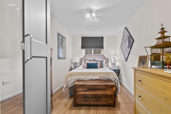 Images for 211 Worton Road, Isleworth EAID:ajmanserapi BID:1