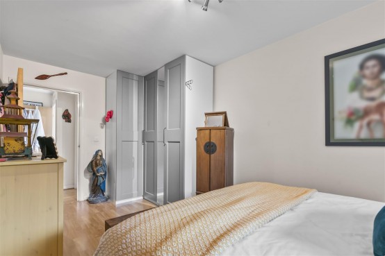 Images for 211 Worton Road, Isleworth EAID:ajmanserapi BID:1