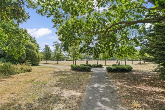 Images for 211 Worton Road, Isleworth EAID:ajmanserapi BID:1