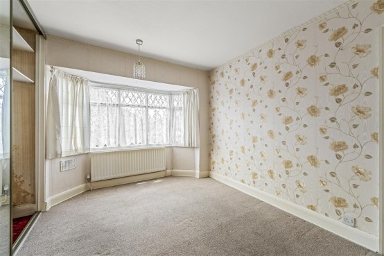 Images for Central Avenue, Hounslow EAID:ajmanserapi BID:1