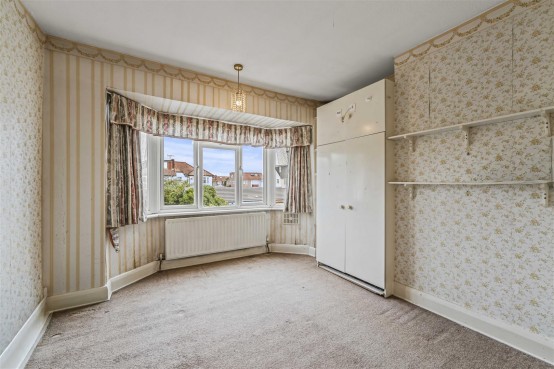 Images for Central Avenue, Hounslow EAID:ajmanserapi BID:1