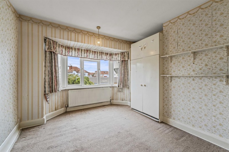 Images for Central Avenue, Hounslow EAID:ajmanserapi BID:1