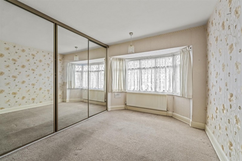 Images for Central Avenue, Hounslow EAID:ajmanserapi BID:1
